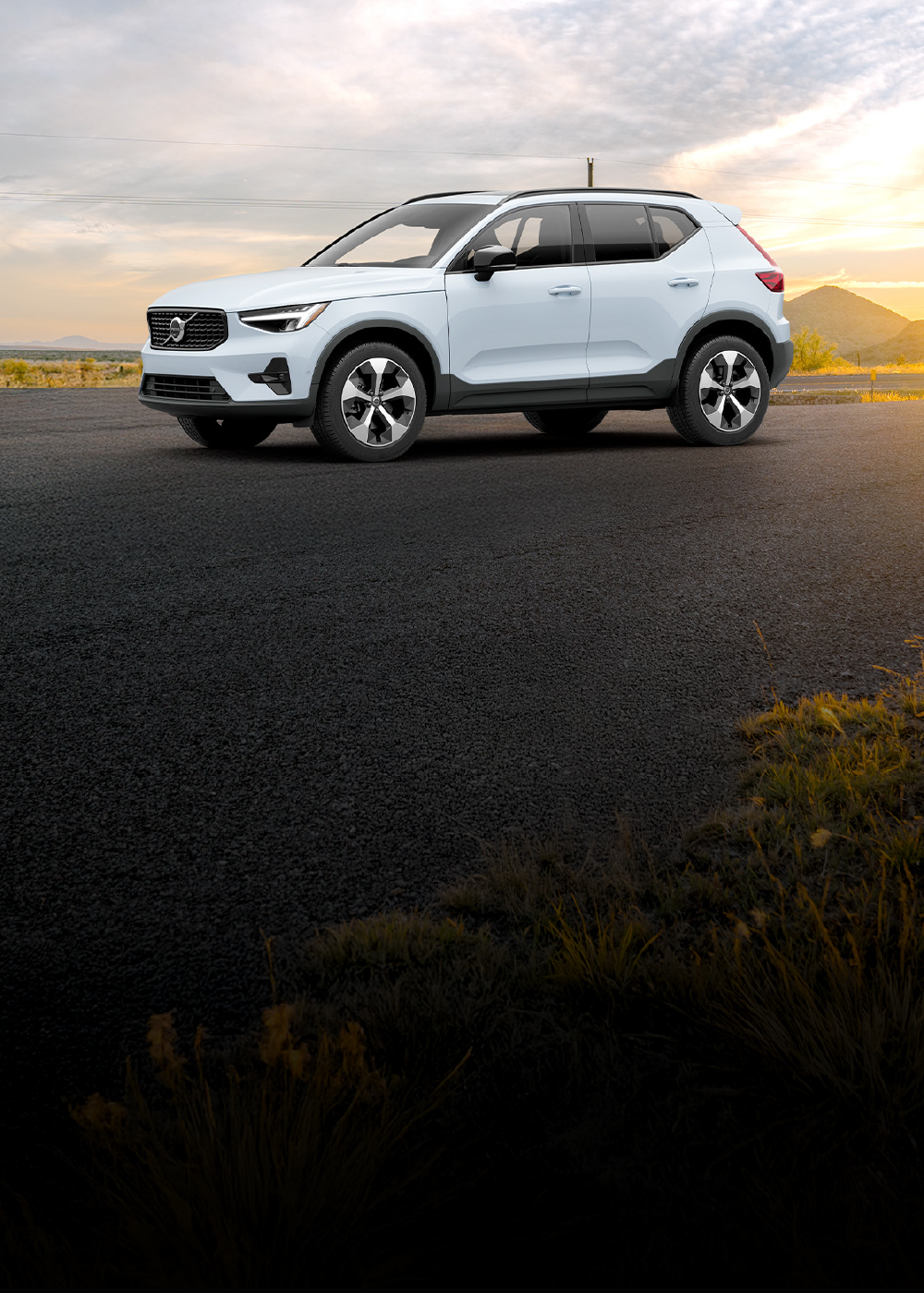 Volvo XC40 2025