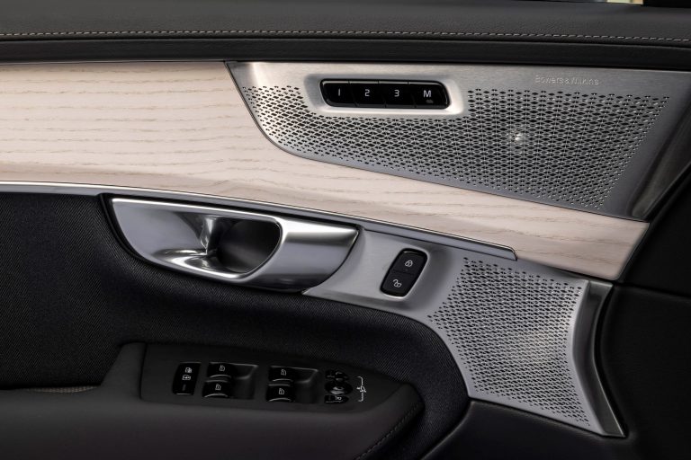 New Volvo XC90 B5 - interior