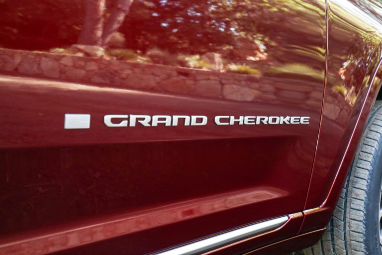 2026 Jeep® Grand Cherokee badge