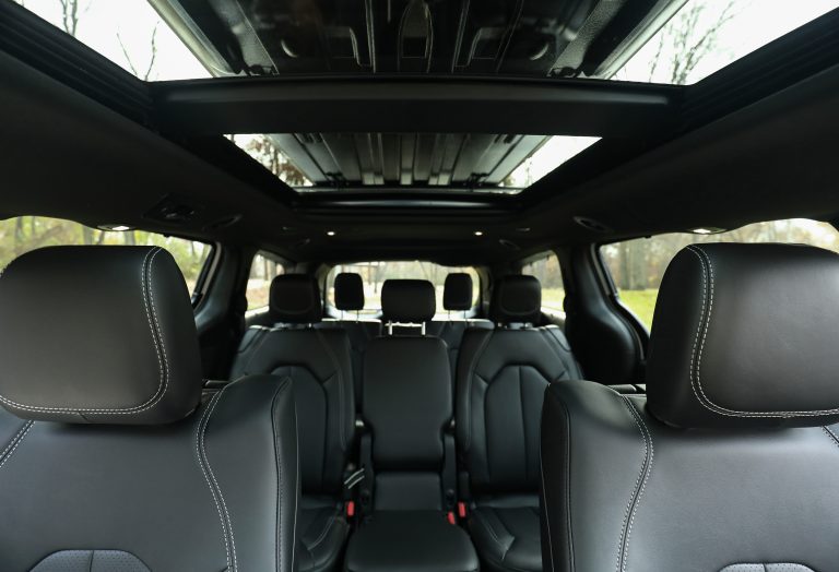 2027 Chrysler Pacifica Select with available 8-passenger seating